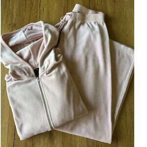 Moda International Pink Velvet Two-Piece Lounge Set Size Medium